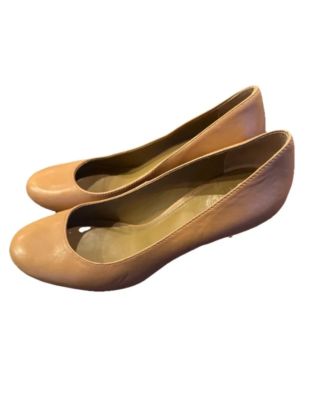 Tory Burch Leather Pumps Size 6 Nude Metal Logo Detail On Heel